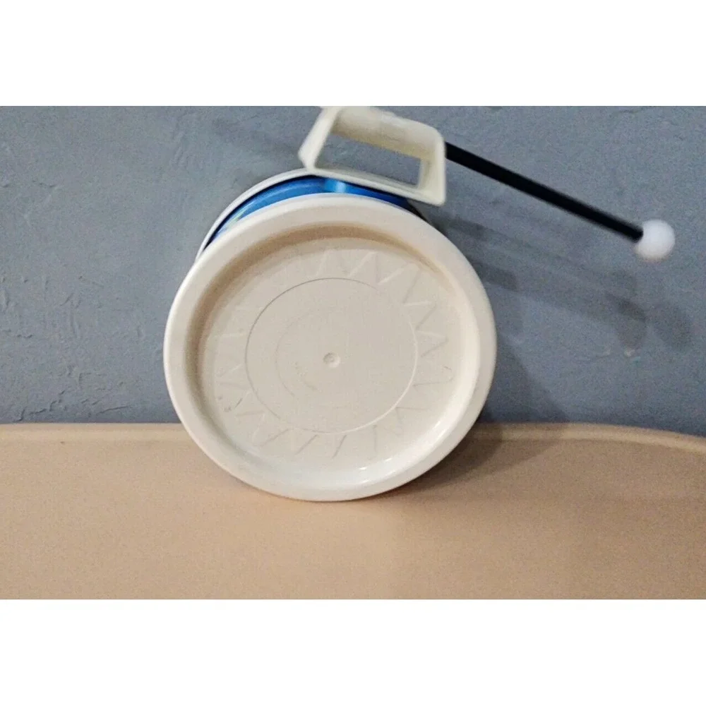 Vintage 1976 Fisher Price plastic toy drum‎ Blue & White Jack In Box xylophone